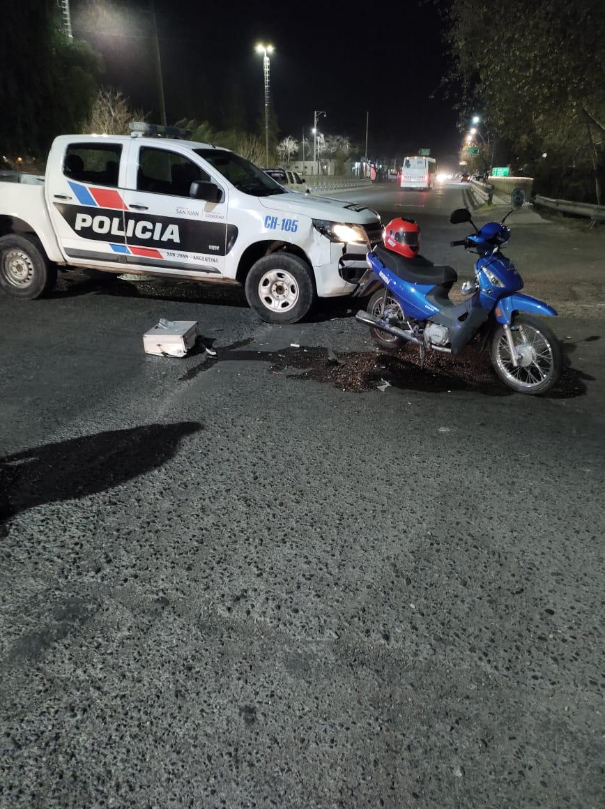 san juan choque movil moto
