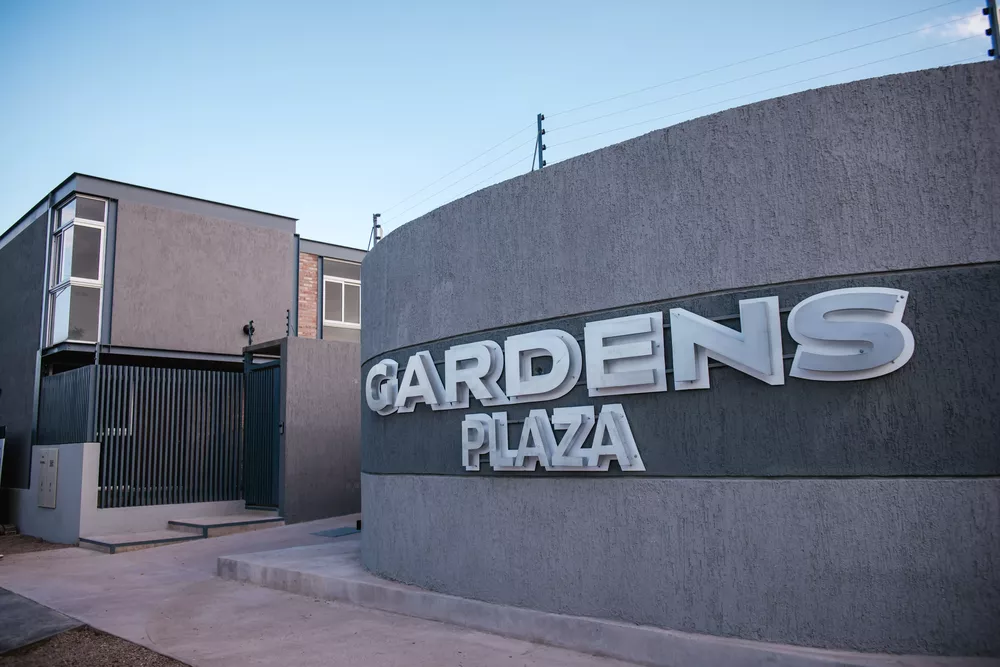 Gardens Plaza (8)