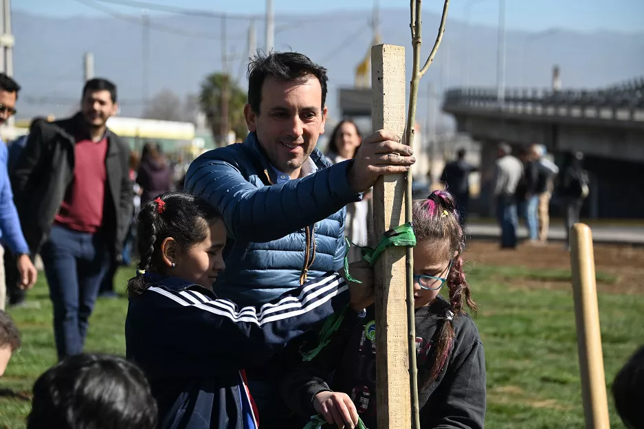 plantacion de arboles con escuelas tadeo garcia zalazar marcelino iglesias 1