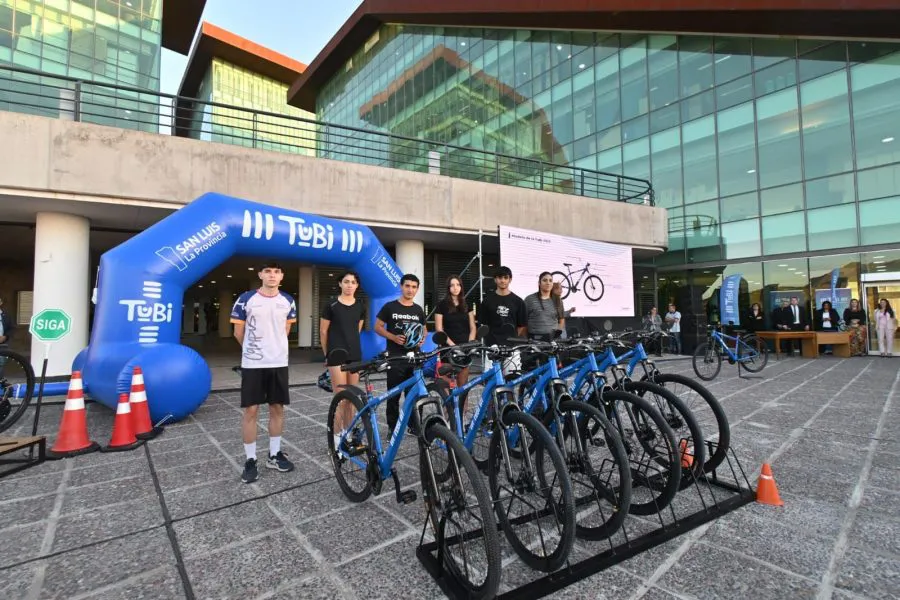 WhatsApp-Image-2025-02-17-at-21.56.41-1-900x600