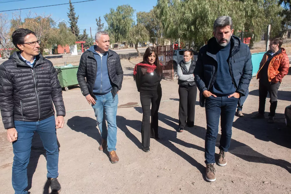Mendoza Ciudad, recorrida obras gimnasio numero 5