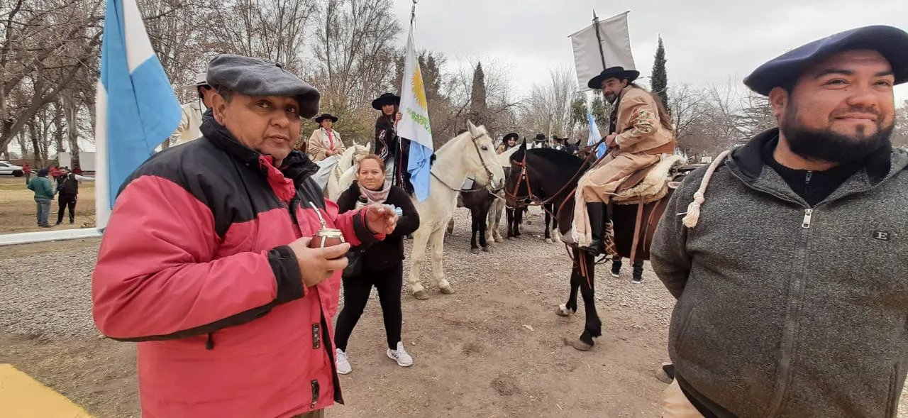 gauchos_mateando_17082023