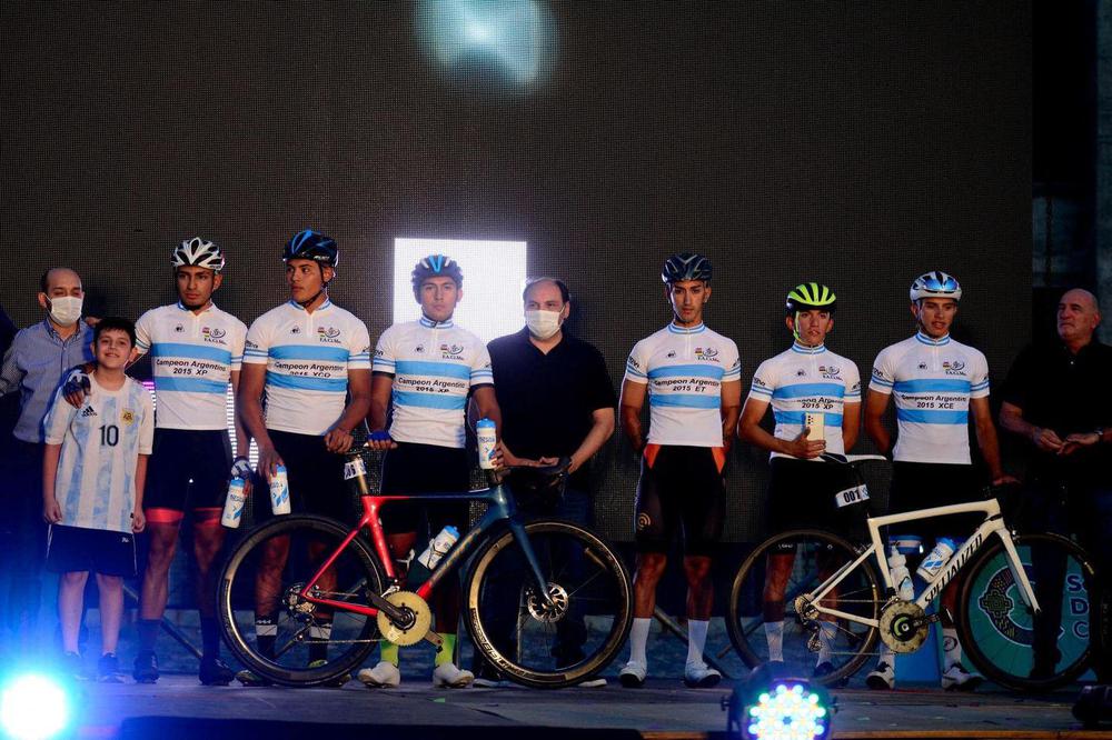 Ciclismo, mendocinos de selección