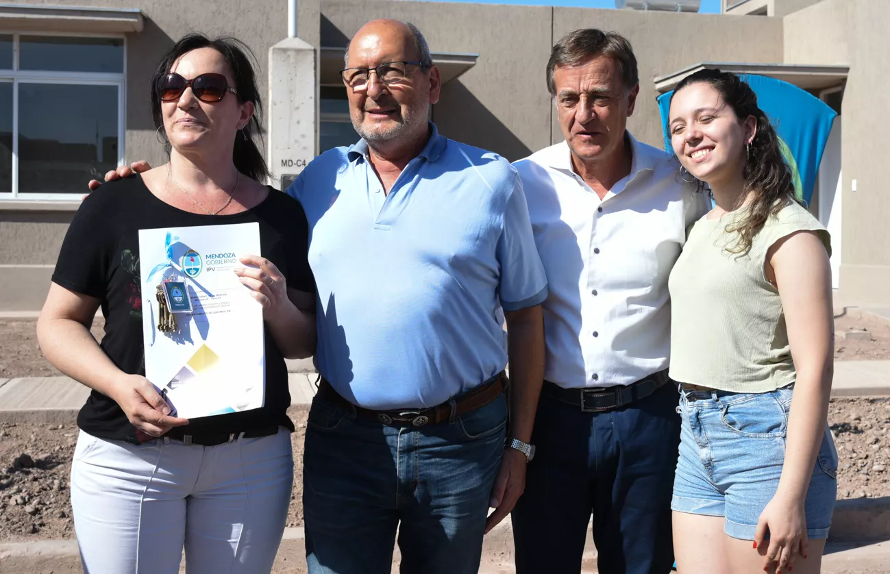 Entrega de viviendas (13)