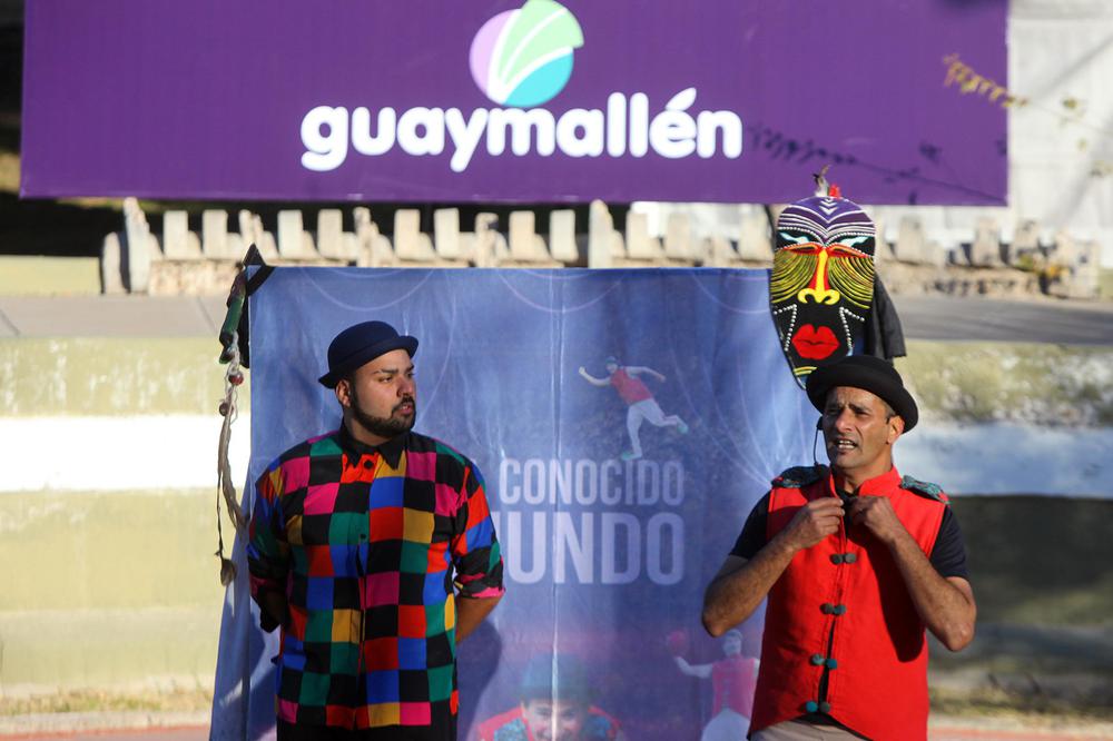 (2) El conocido mundo del teatro- Los Cucos (1)