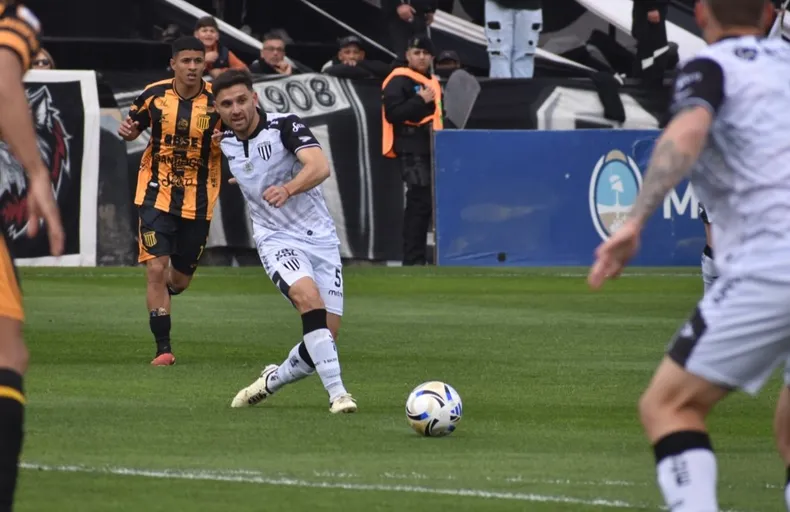 Gimnasia y Esgrima, Mitre