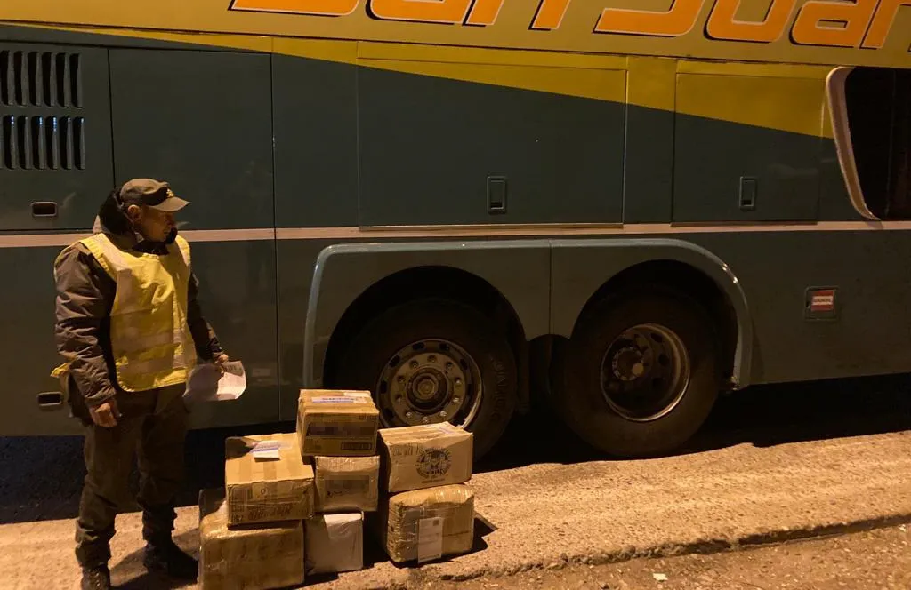 51 kilos hojas de coca Mza (1)