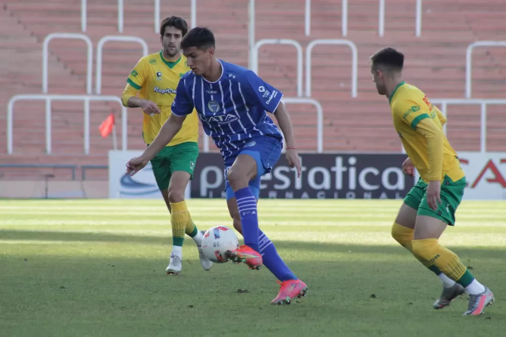 Liga Profesional, G. Cruz 2- Def. y Just. 1