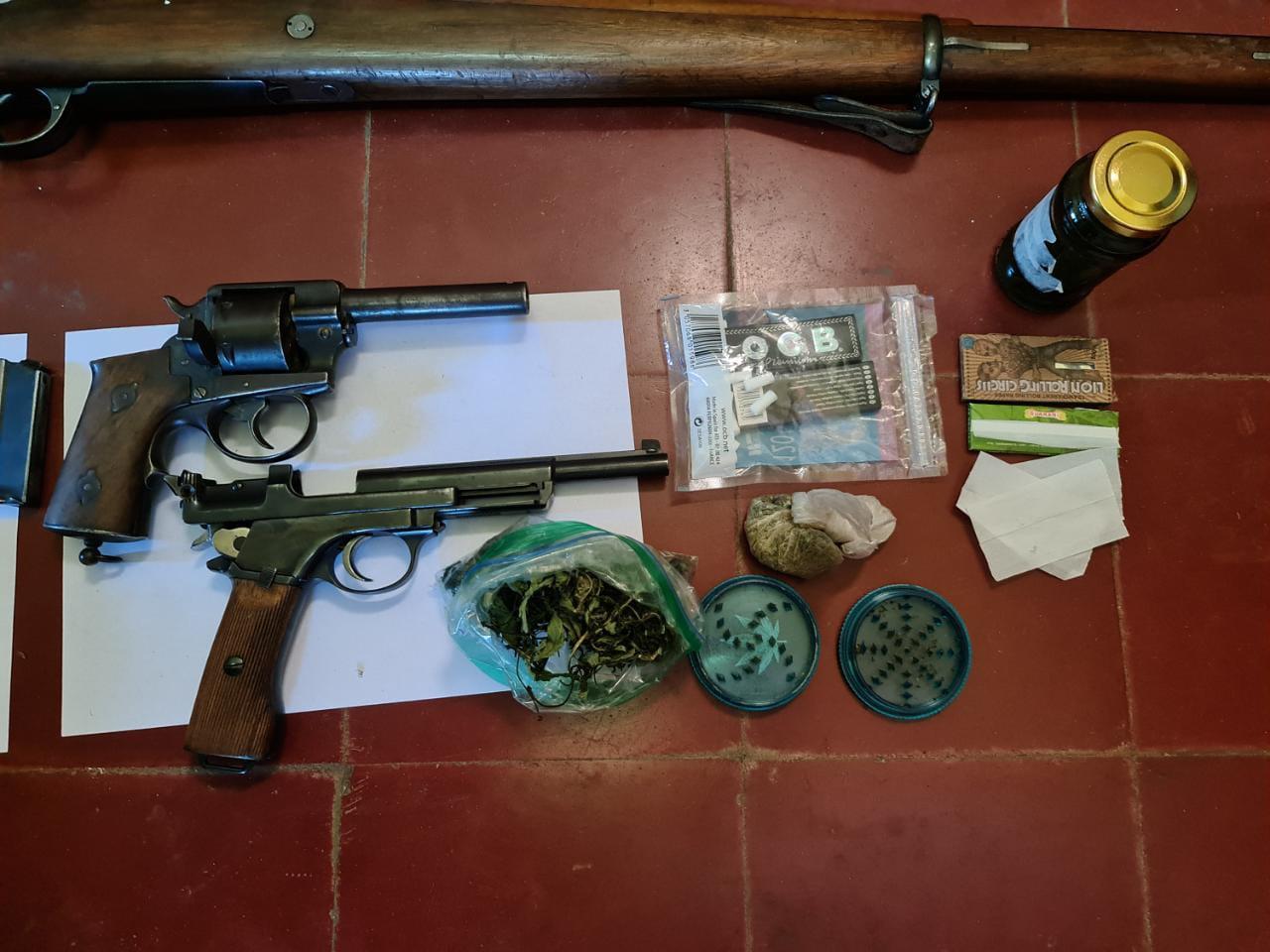armas