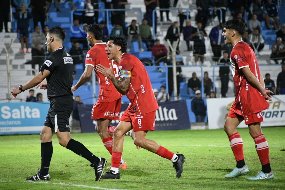 Deportivo Maipú, Expulsaron a Enzo Perez