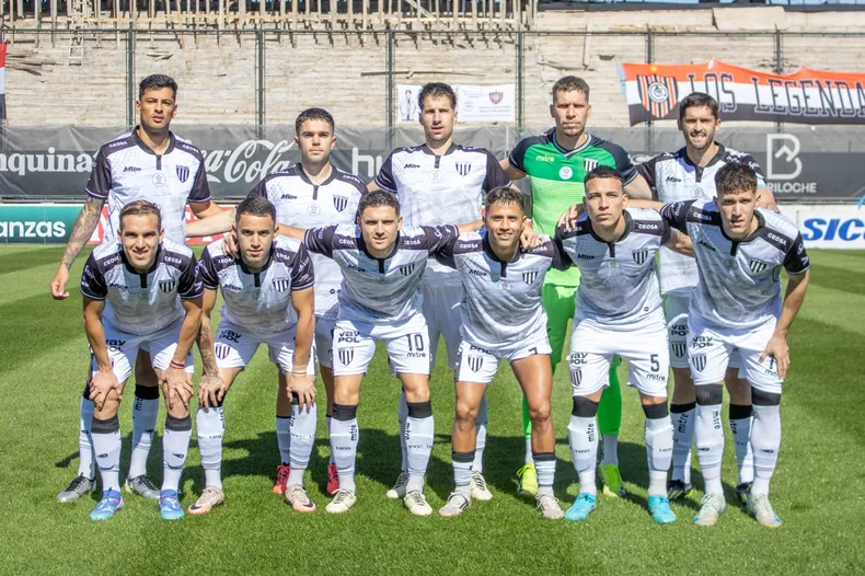 Gimnasia y Esgrima, Chacarita Juniors