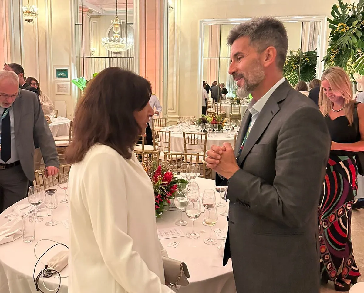 Ulpiano Suárez Alcaldesa París