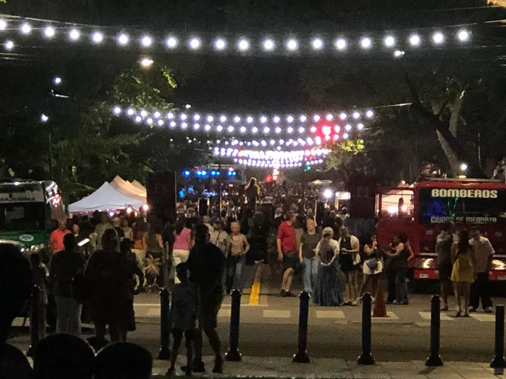 Avda. Sarmiento Ciudad de Mendoza