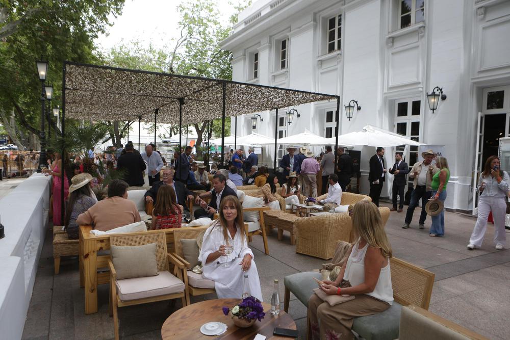 Sancor Seguros siempre presente en el Carrusel desde las terrazas de Park Hyatt Mendoza.