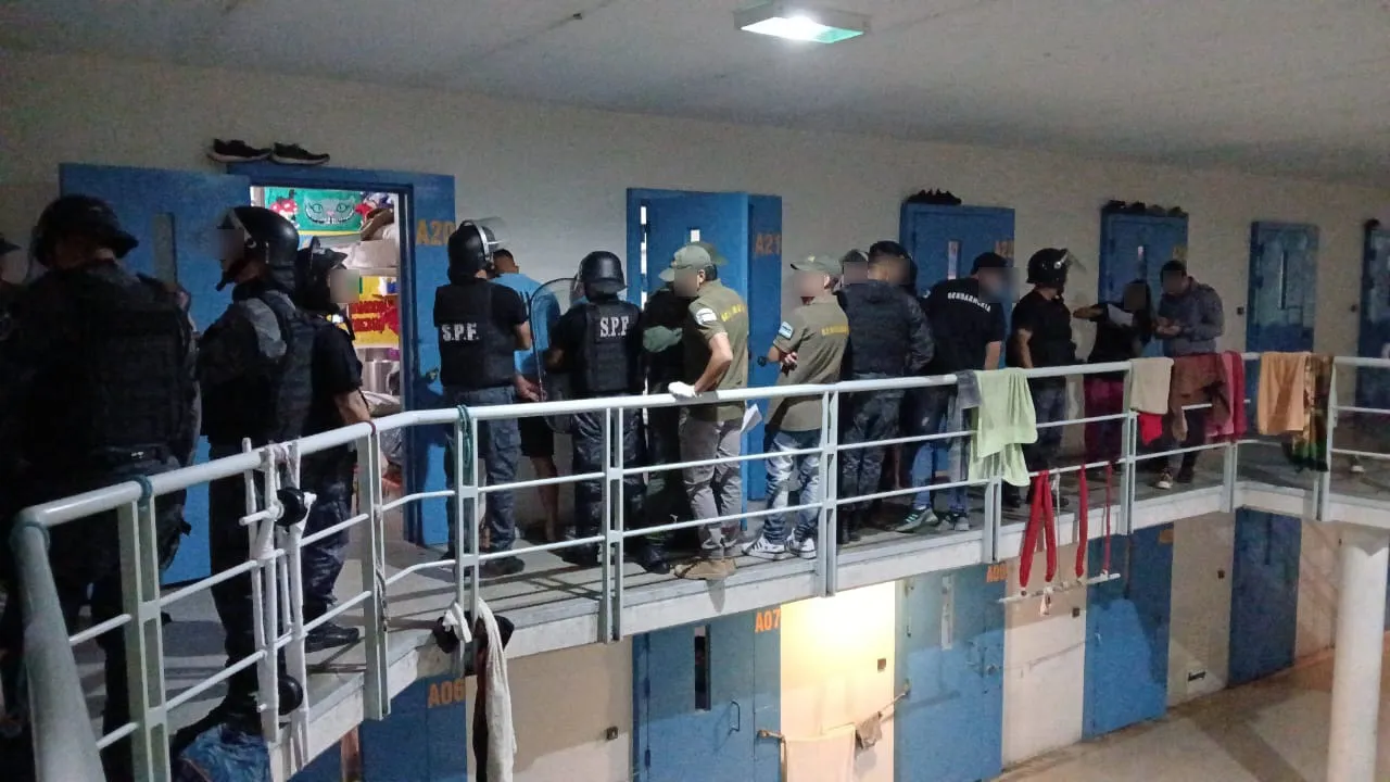 Mendoza 6 detenidos allanamientos (3)