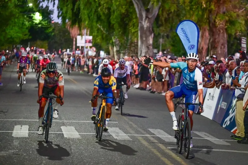 Vuelta de Mendoza, Prólogo, Parque San Vicente