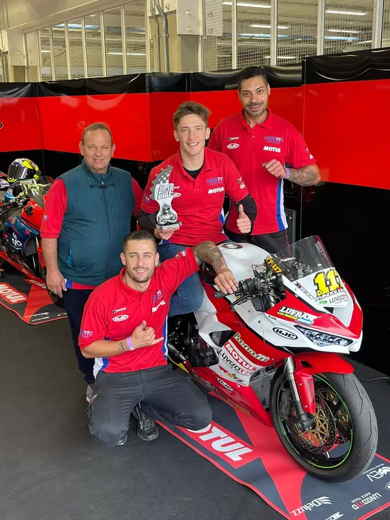Superbike, Franco Pandolfino y equipo