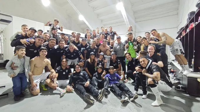 Gimnasia y Esgrima, líder  de su zona