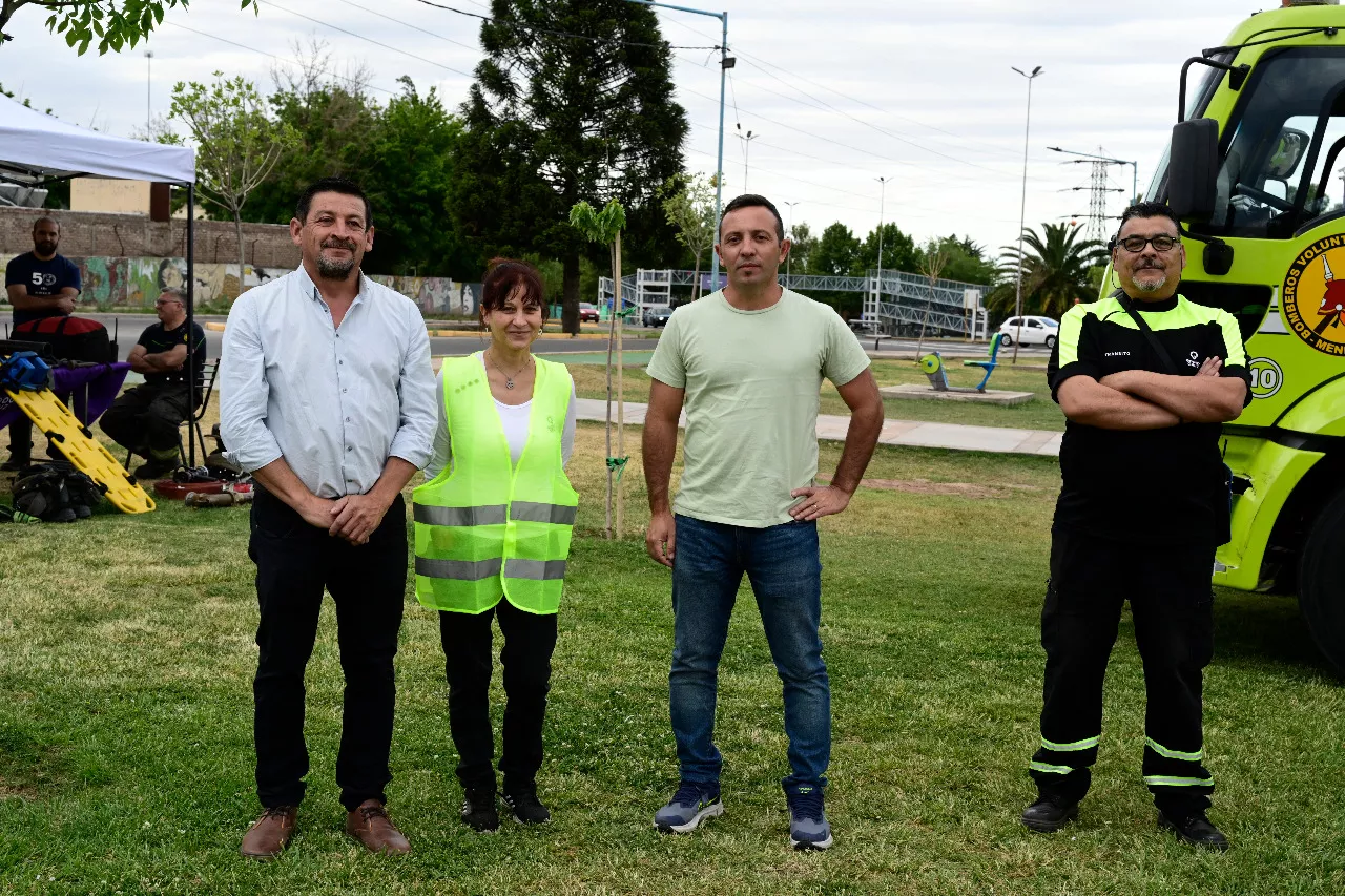 Plantación de árboles Martín Fierro por las víctimas de accidentes de tránsito 2