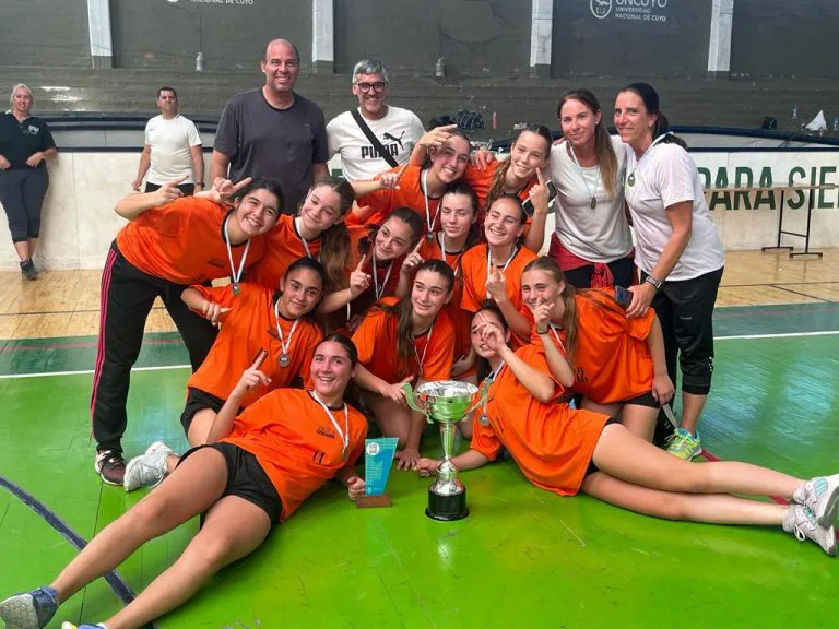 Deporte escolar, estudiantes de la provincia de Mendoza