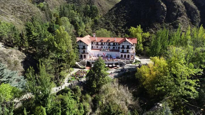 DJI_0013-700x394