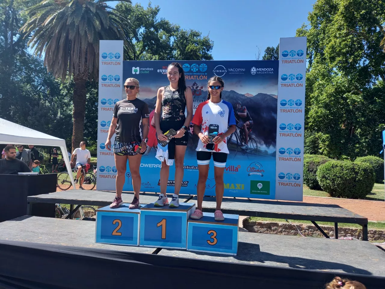 Triatlon Vendimia, Podio damas