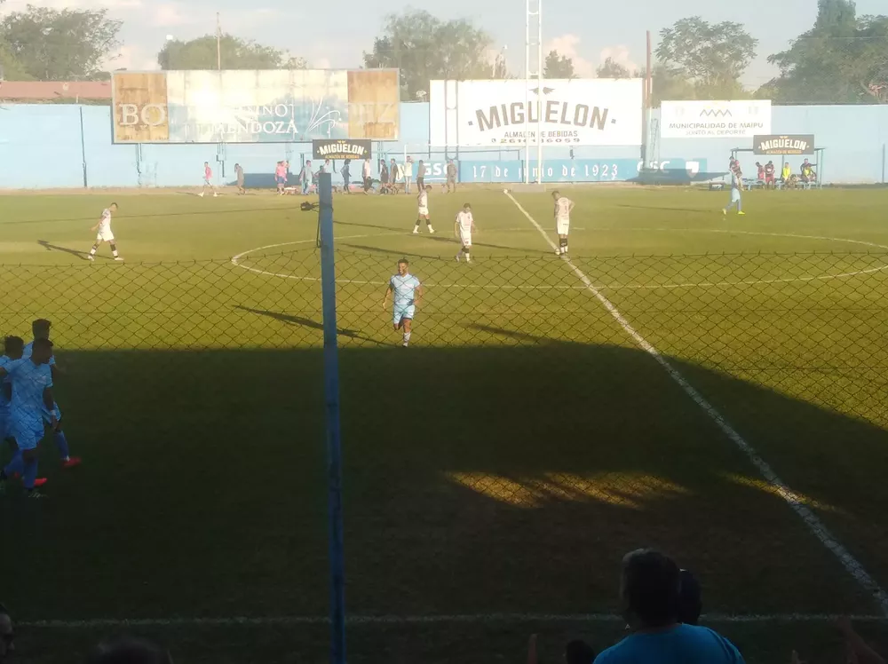 Regional, en la ida Gutierrez goleó a Fadep 3 a 0