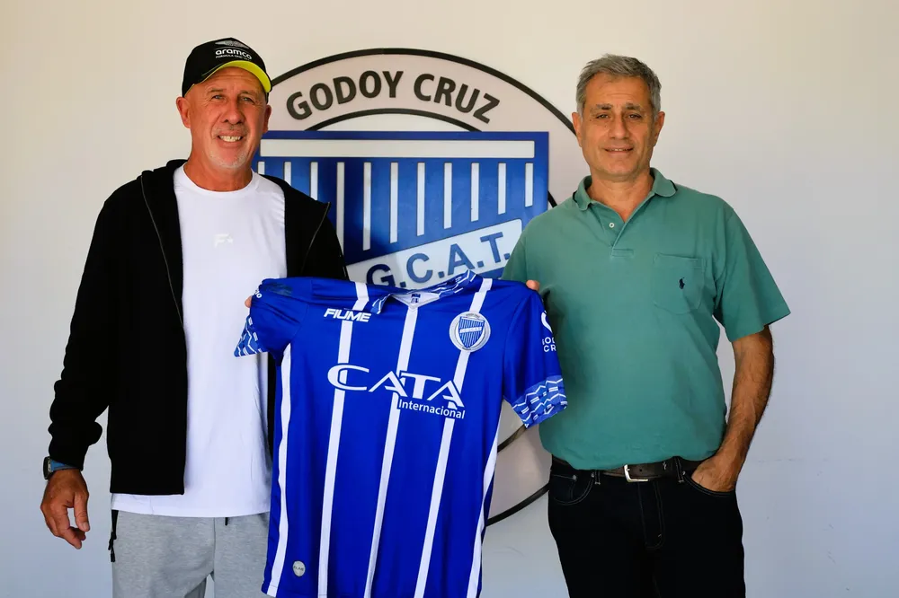 Godoy Cruz, Oldrá y Manzur