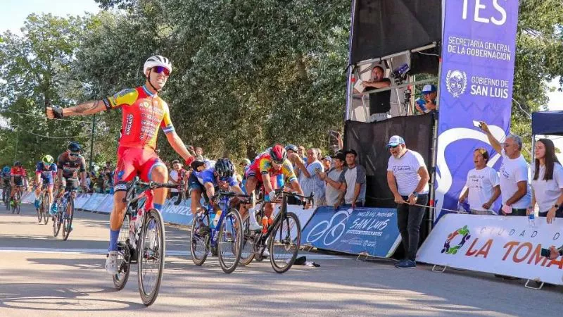 Ciclismo, Vuelta del Porvenir, Nico Tivani ganó la segunda etapa