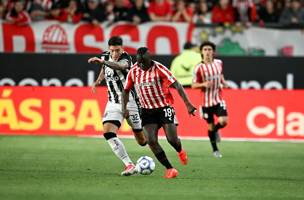 Gimnasia y Esgrima, Estudiantes de La Plata