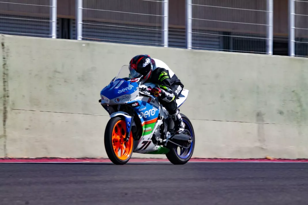 Motos, Nicolás Villalobos, en el top 20
