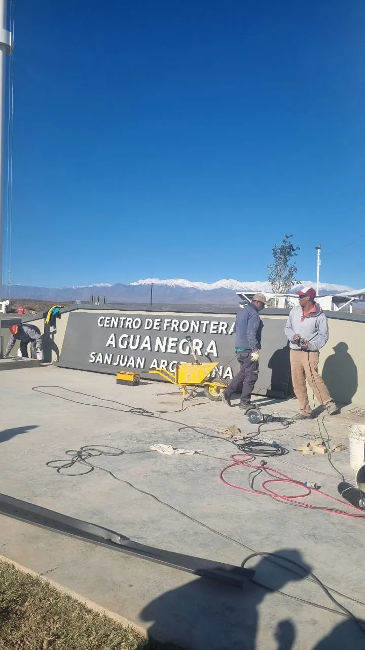 49a89f5b-8afa-45a8-9727-0e39a02e4d88