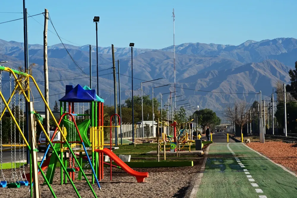 parque 9 de julio godoy cruz mendoza 2