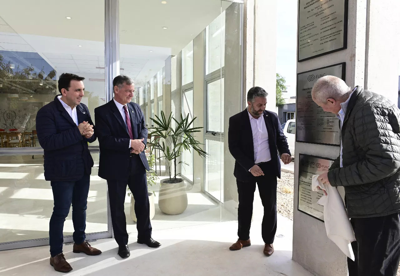 Inauguración Área de Innovación UNCuyo Parque  TIC garcia zalazar 10