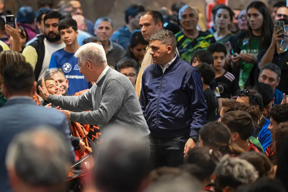 San Luis, Creciendo con tu club, presentación
