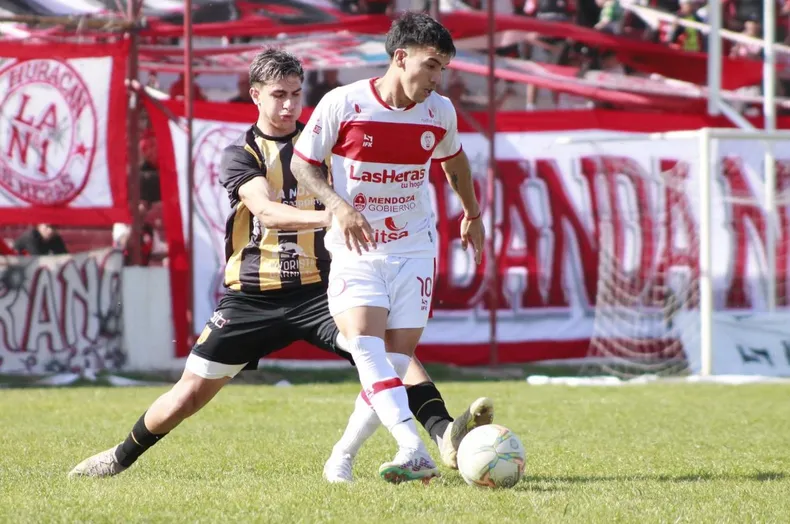 Federal A, Huracán Las Heras, Santamarina de Tandil
