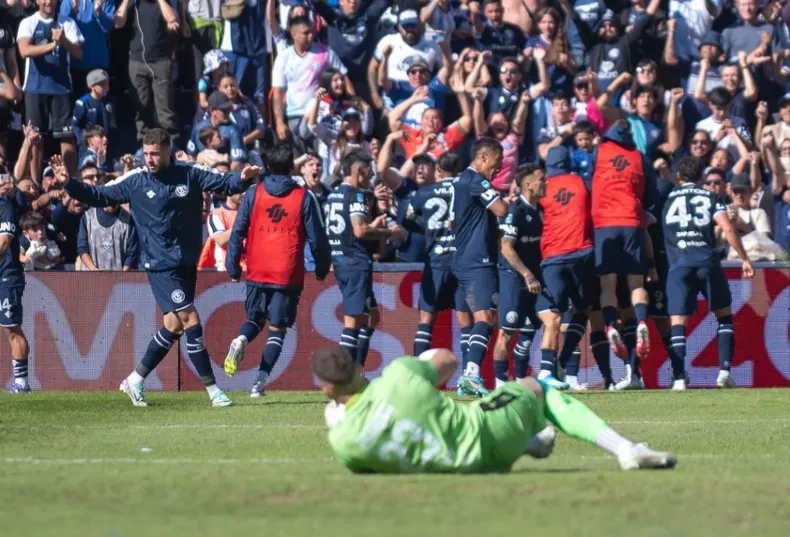 Independiente Rivadavia, Gimnasia y Esgrima