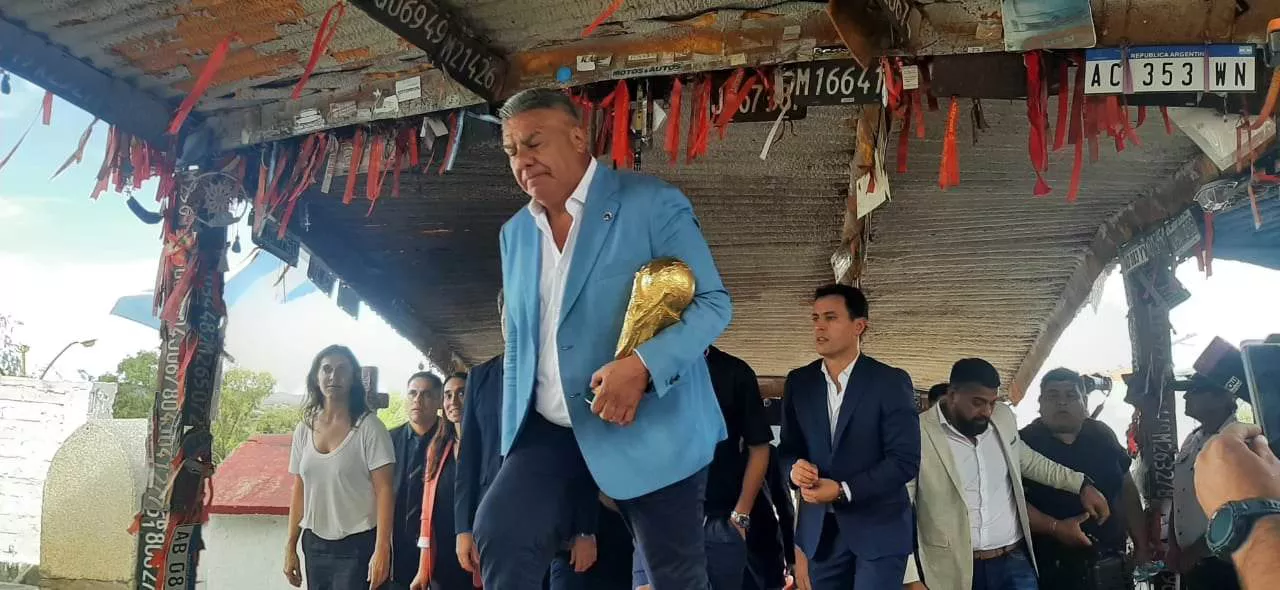 Difunta Correa, Chiqui Tapia y Sergio Uñac