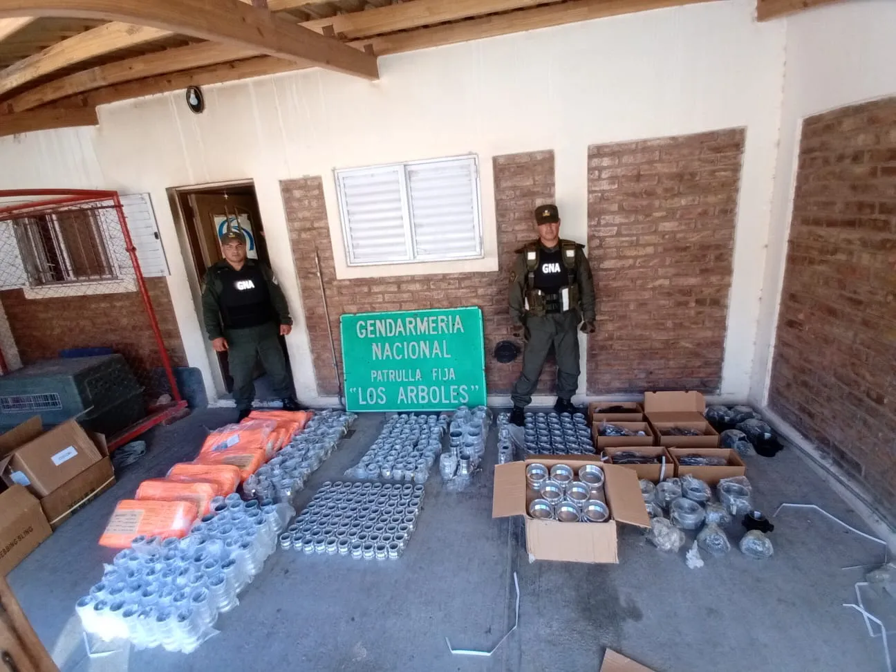 Mercadería contrabando Mendoza  (2)