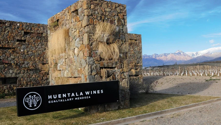 Huentala Wines Entrada Finca (1)