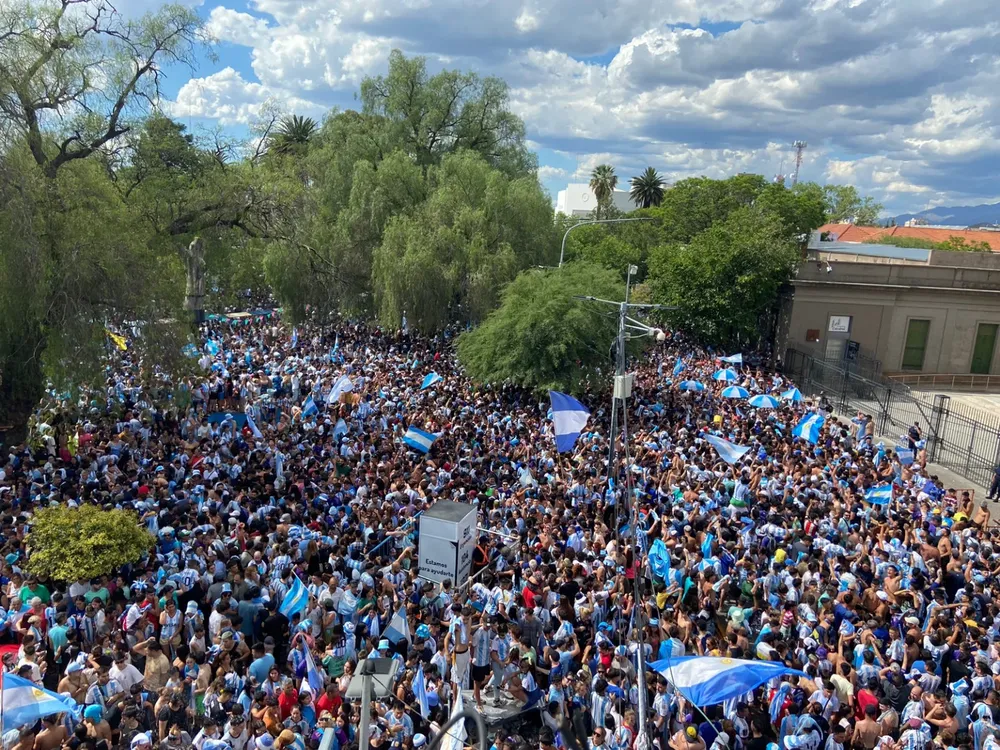 Mundialistas, Operativo policial en San Luis