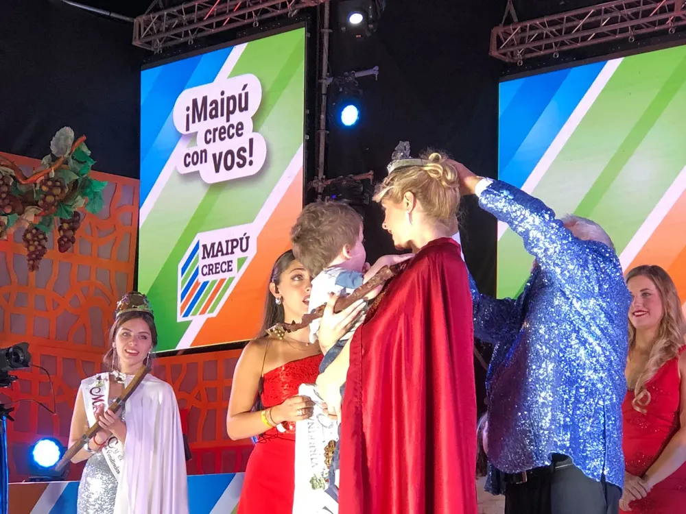 vendimia maipu reina turismo