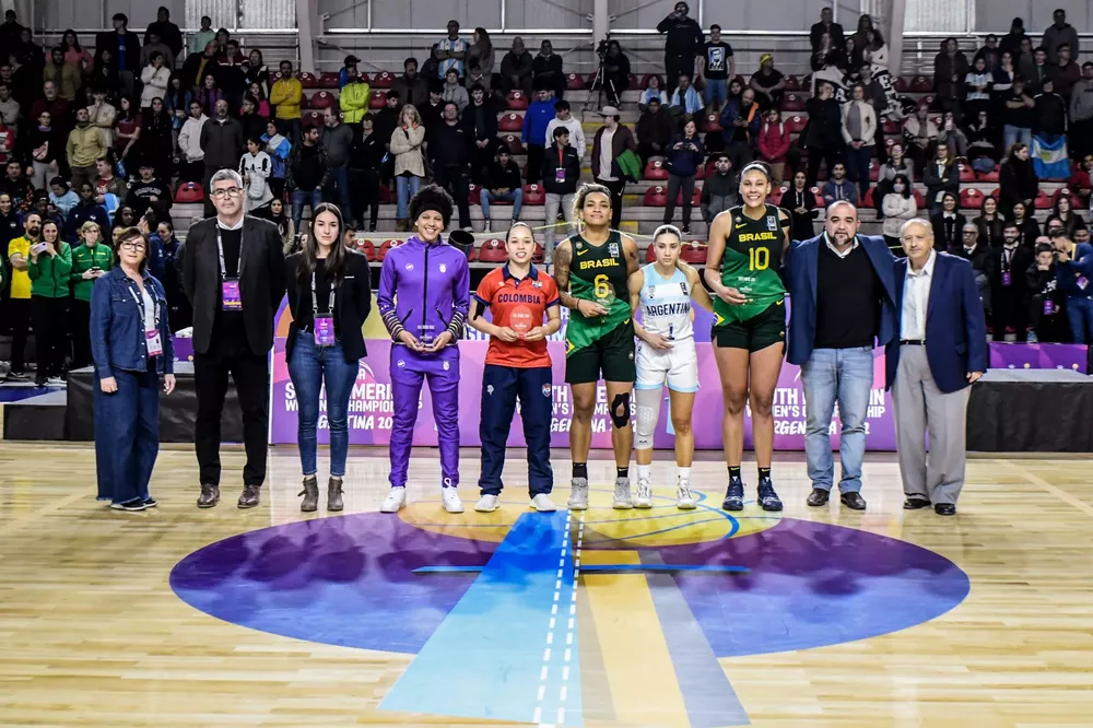 Basquet, final Brasil venciò a Argentina