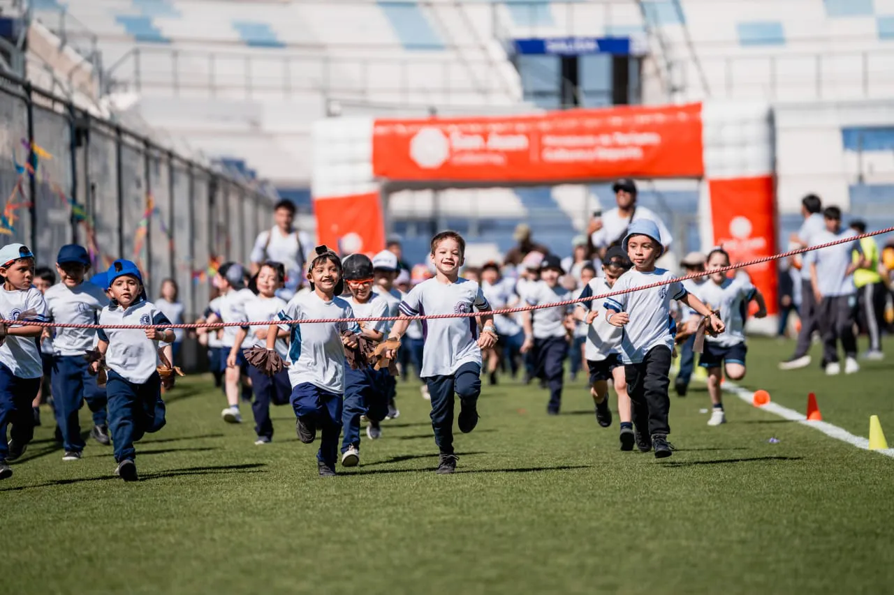 60 años edacion privada San Juan