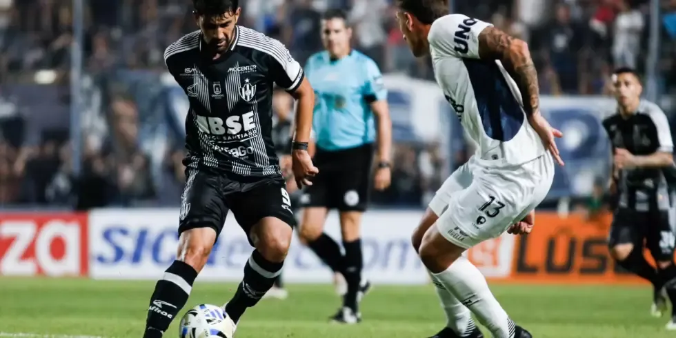 Independiente Rivadavia, Central Córdoba