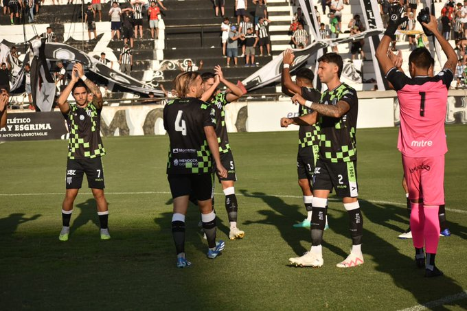 Gimnasia y Esgrima, Atlanta, Nacional