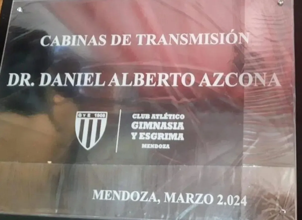 Gimnasia y Esgrima, placa recordatoria Daniel Alberto Azcona