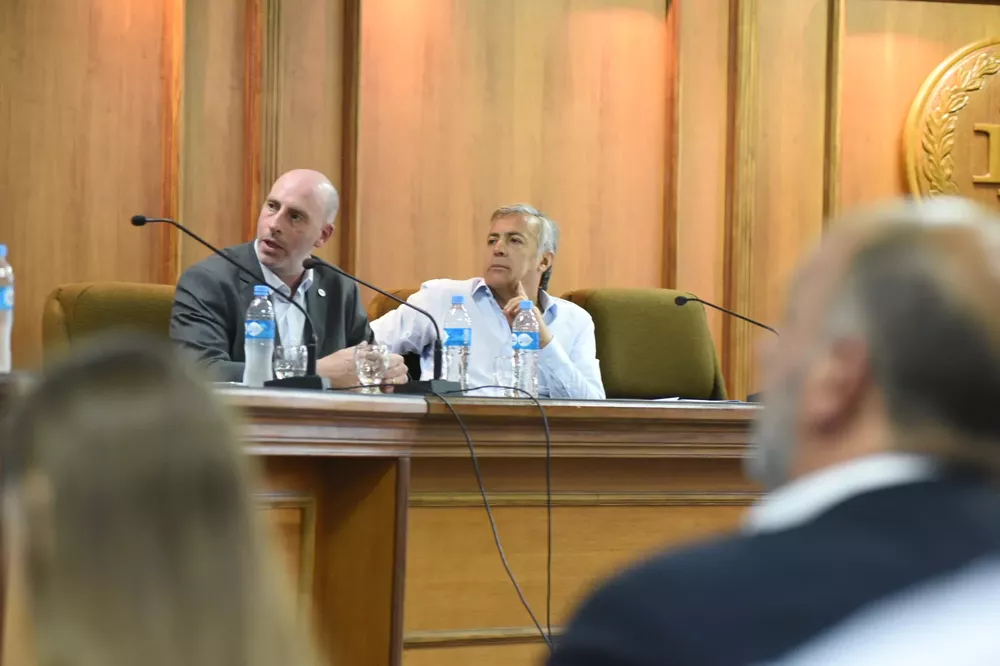 Registro de Huellas Genéticas (16)