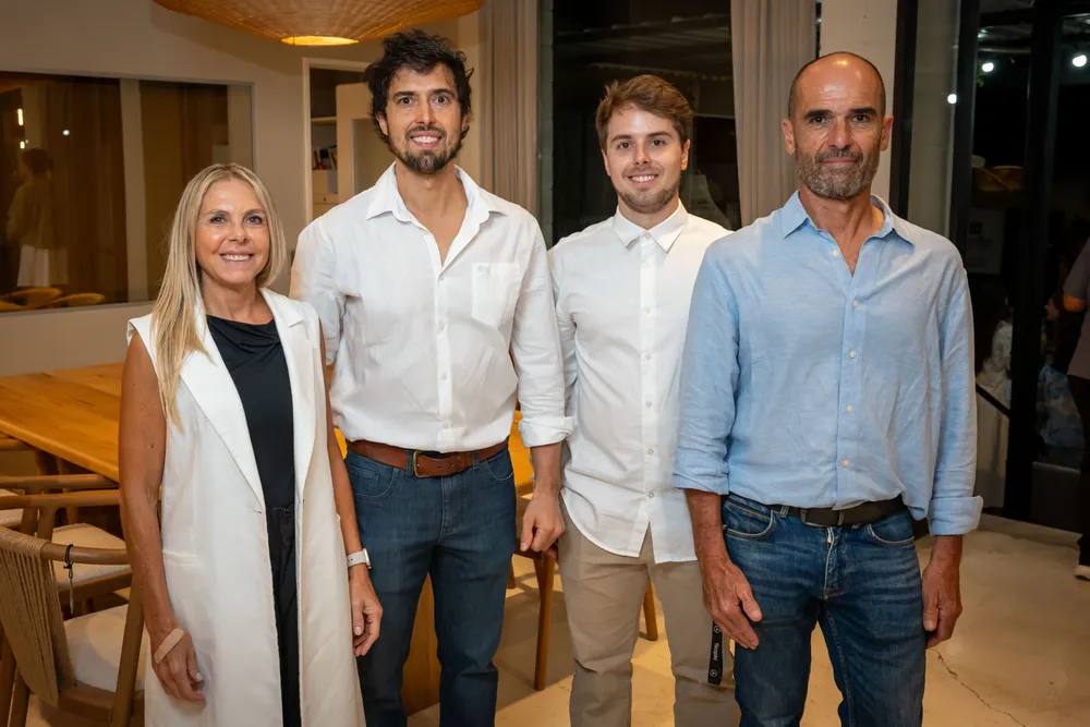 Propietarios y anfitriones de Nuestra Tierra Interiores Celia Orsini, Braulio, Julián y Daniel Gnesi